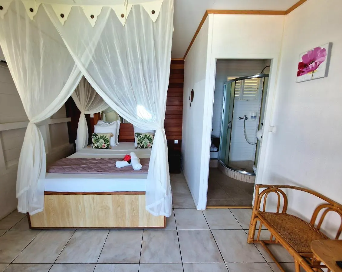 Hotel Le Manguier Morne Pavillon 2*,  Martinique