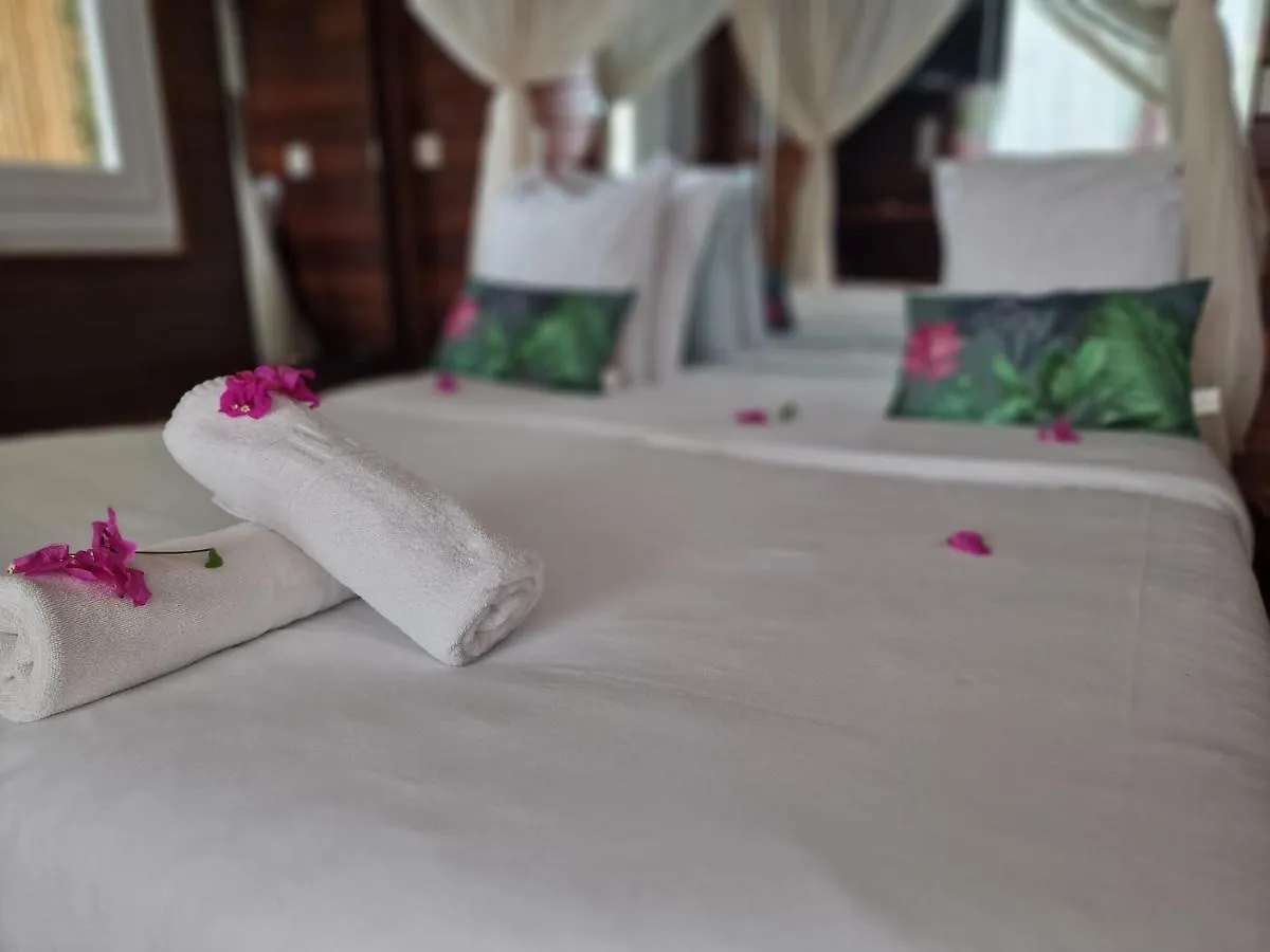Hotel Le Manguier Morne Pavillon 2*,